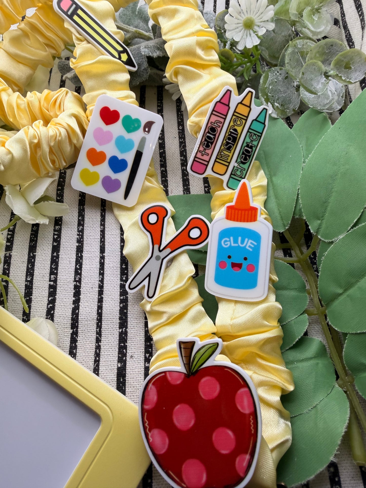 Lanyard Pin Set
